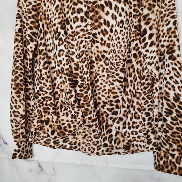 ALL IN FAVOR Leopard Long Sleeve Blouse XS - Picture 2 of 9